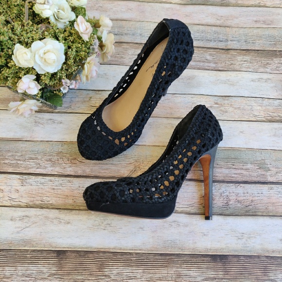 Badgley Mischka Shoes - Free with Bundle! Badgley Mischka Mark/James Heels